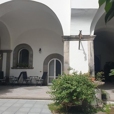 Hotel La Casa Delle Camelie Meta Exterior foto